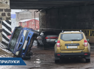 У Прилуках сталася ДТП за участі комунальної техніки та авто - Відео