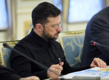 Зеленський: до кінця року половина зброї на фронті має бути українського виробництва