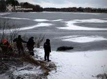 На Чернігівщині загинув чоловік, провалившись під лід