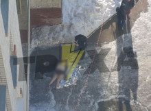 У Чернігові з вікна багатоповерхівки вистрибнула жінка