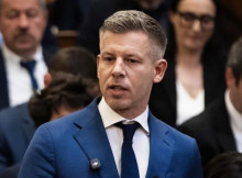 Угорщина знову заявила, що не постачатиме зброю Україні