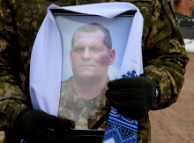 Ніжин провів в останню путь загиблого воїна - Олександра Остапця