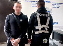У Прилуках затримали двох чоловіків, які намагалися викрасти посилки на пошті
