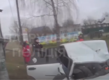 На Чернігівщині патрульні та рятувальники деблокували водія після ДТП