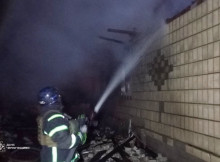 На Чернігівщині внаслідок падіння ворожого БпЛА згорів будинок 