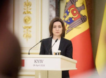 Паспорти РФ для Придністров'я: Санду попередила про ризик мобілізації на війну