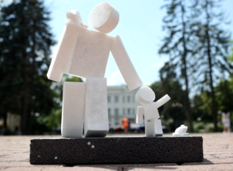 У центрі Чернігова з’явиться нова скульптура, присвячена родинним цінностям