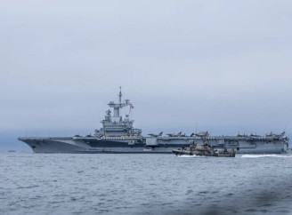 Російський дрон намагався наблизитися до французького авіаносця біля берегів Швеції