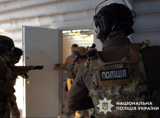 Ошукали іноземців на мільйони: Нацполіція викрила міжнародну шахрайську мережу псевдоінвесторів