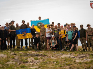 Поранені українські ветерани підкорили Карпати