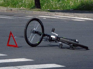Смертельна ДТП на Чернігівщині: легковик збив велосипедистку