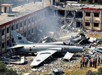 У Бангладеші винищувач впав на школу: щонайменше 19 загиблих, понад 100 поранених