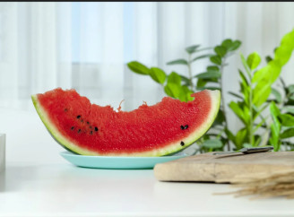 Скільки кавуна можна їсти щодня та чи безпечна кавунова дієта