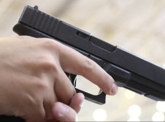 У Чернівцях 14-річний хлопець застрелився з пістолета брата: поліція з’ясовує обставини