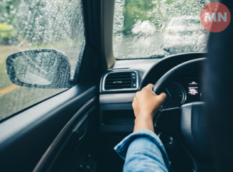 У Чернігові 15-річна дівчина керувала автомобілем: відповідальність понесла мати