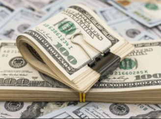 Долар оновив історичний максимум 42,42 грн: що сталося з євро 6 січня