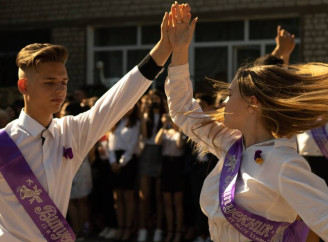 Коли у Ніжині останній дзвоник: скільки у Ніжині шкіл та випускників