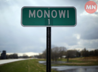 Коли ти й мер, і бармен, і бібліотекар: історія єдиної мешканки Монові