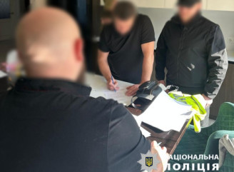 Оформив фіктивну інвалідність: поліція Києва та СБУ викрили посадовця КМДА 