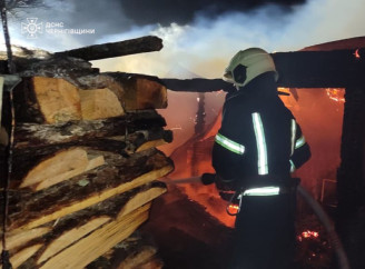 За добу на Чернігівщині — чотири пожежі, знищені вибухонебезпечні предмети та сім виїздів рятувальників