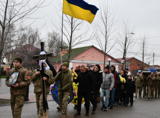 У Ніжині попрощалися із загиблим воїном - Андрієм Лінником