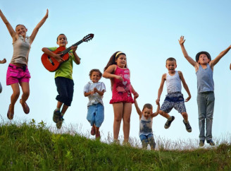 В Україні перенесли День захисту дітей - Зеленський підписав указ