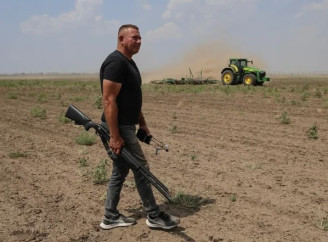 Фермер із Херсонщини, який сам розміновував поля, посмертно став Героєм України