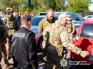 Поліція викрила масштабне наркоугруповання, яке діяло по всій Україні