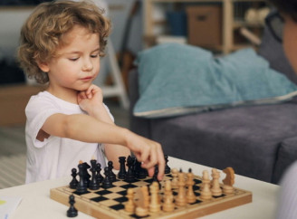 Шахи для дітей. Гра, що вчить думати, перемагати і не здаватись