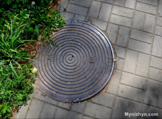 У Ніжин планують переустановити каналізаційні люки