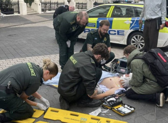 Українські бойові медикині врятували життя чоловіку під час відпустки в Лондоні