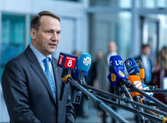 Польща готує 48-й і 49-й пакети військової допомоги для України — Сікорський