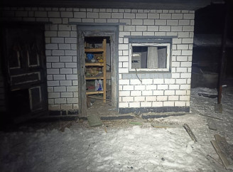 Ворог вдарив по селу в Ніжинському районі: пошкоджені будинки та авто