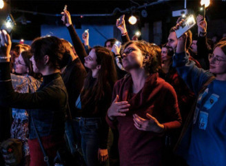 ЗМІ повідомили про сотні тисяч чоловіків, які виїхали з України, щоб уникнути мобілізації