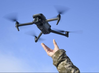 В Україні пропонують ввести жорстку відповідальність за небезпечні польоти дронів після війни