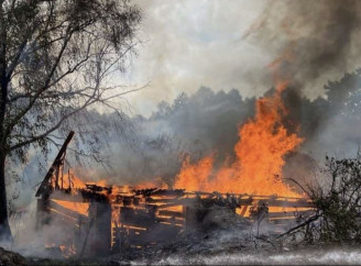 Ворог атакував Чернігівщину: обстріляли 13 сіл у чотирьох громадах
