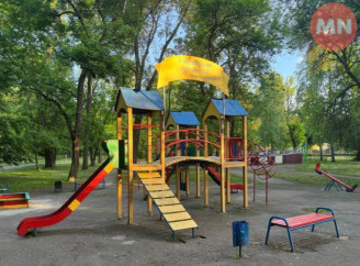 Дитячі майданчики в Ніжині: скільки їх, хто за них відповідає та що з їхнім станом