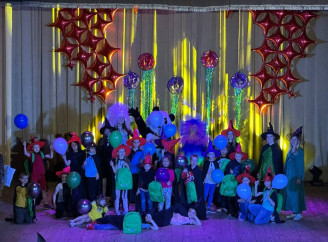 У Ніжинському Будинку культури відбулася розважально-ігрова програма «Веселкове літо" - фото