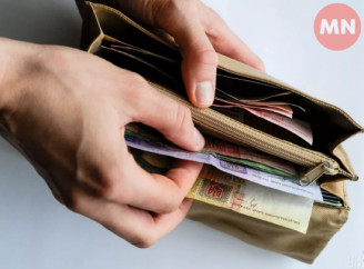 Найнижчі зарплати в Україні: які області та сфери лідирують