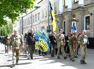 Ніжин попрощався з Воїном — Ігорем Мельниковим