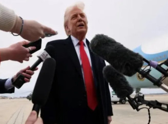 "Голос Америки" на межі зникнення: Трамп наказав ліквідувати міжнародну мовну мережу