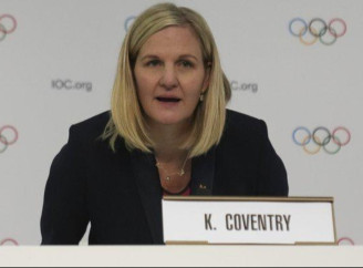 МОК дозволив росіянам і білорусам виступати під власним прапором на юнацькому рівні