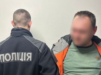 У Чернігові затримали чоловіка, який під час конфлікту поранив ножем свого знайомого