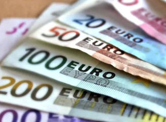 Україна вимагає 6,9 млрд доларів від Росії за рішенням арбітражу