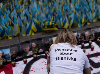 Три роки після трагедії в Оленівці Україна вшановує пам’ять загиблих захисників