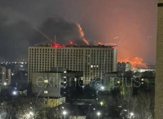 У Таганрозі вночі атакували завод дронів "Атлант Аеро": що відомо про удар і наслідки