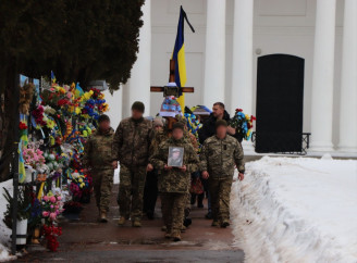 Ніжин провів в останню путь загиблого воїна - Олександра Крикуна 