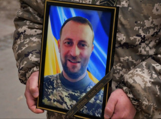 Ніжин попрощався із загиблим воїном - Олександром Любицьким 