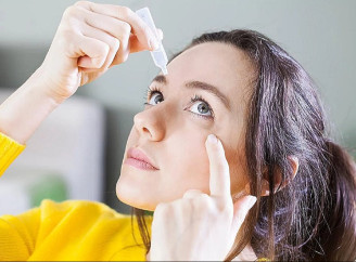 У США схвалили краплі VIZZ, які покращують зір зблизька до 10 годин без окулярів