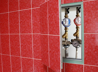 Ревізійний люк під плитку: суть і місце в сучасних інтер’єрах